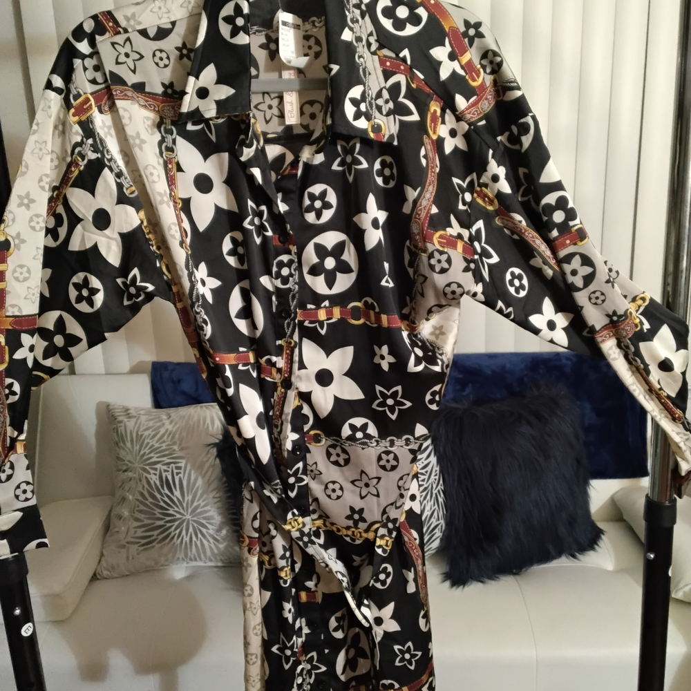 Black and White Patterned Button-Up Shirt